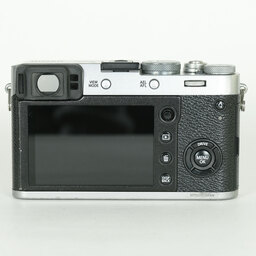 FUJIFILM X100F シルバー FUJIFILM X100F シルバー