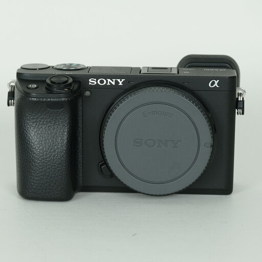 SONY α6400 レビュー｜11コマ/秒・リアルタイムトラッキング搭載の万能
