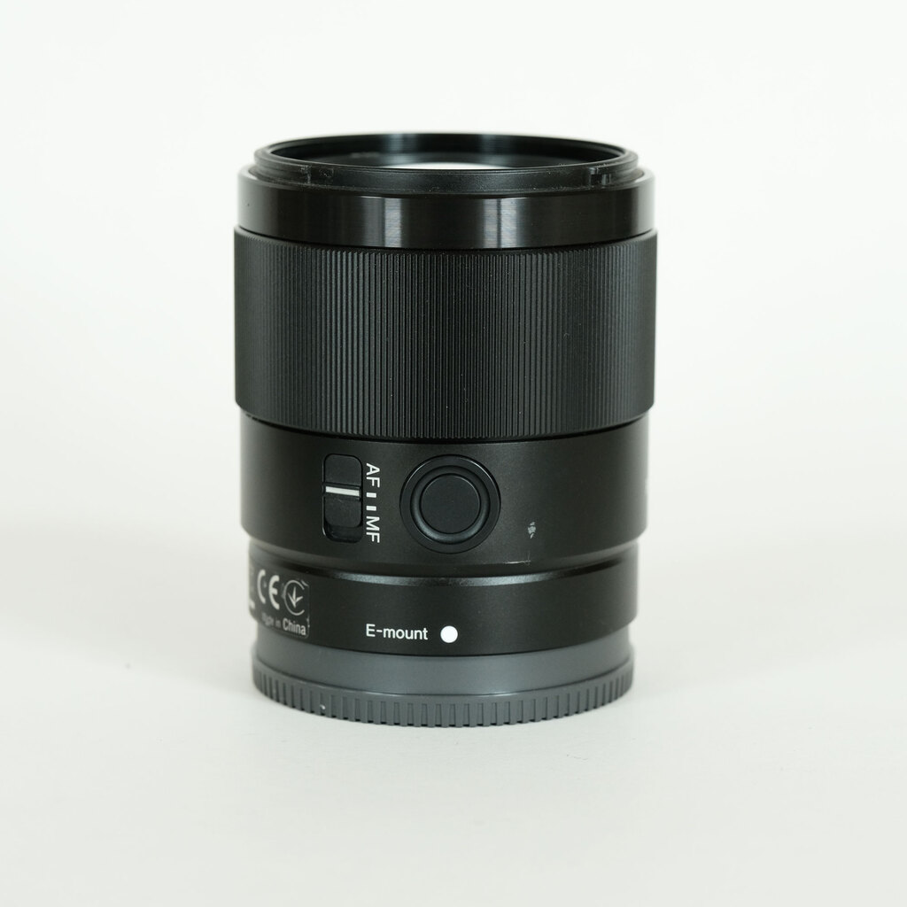 SONY FE 35mm F1.8 SEL35F18F