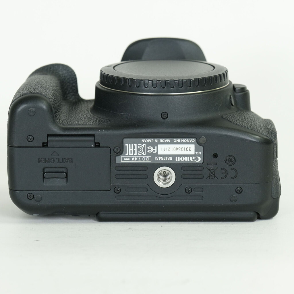 Canon EOS Kiss X7i