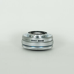 OLYMPUS M.ZUIKO DIGITAL ED 14-42mm F3.5-5.6 EZ シルバー OLYMPUS M.ZUIKO DIGITAL ED 14-42mm F3.5-5.6 EZ シルバー