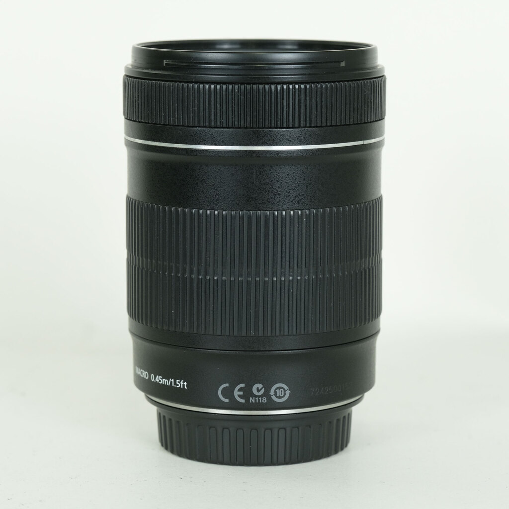 Canon EF-S18-135mm F3.5-5.6 IS