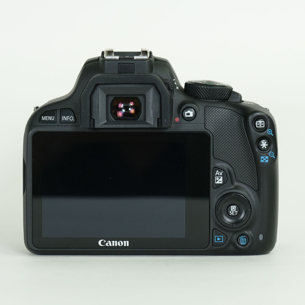 Canon EOS Kiss X7 Canon EOS Kiss X7