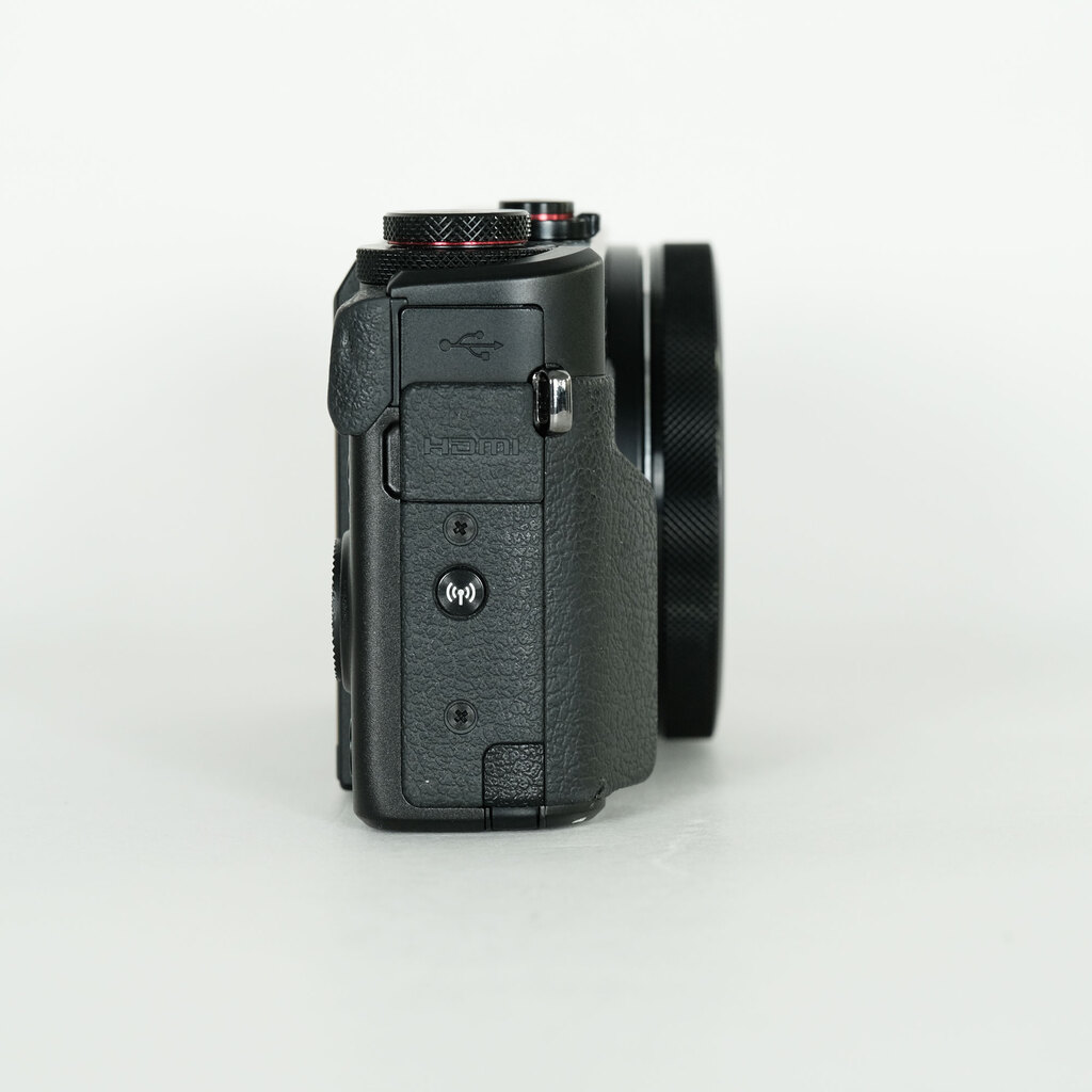 Canon PowerShot G7X Mark II Canon PowerShot G7X Mark II