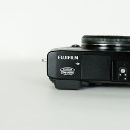 FUJIFILM X-E2