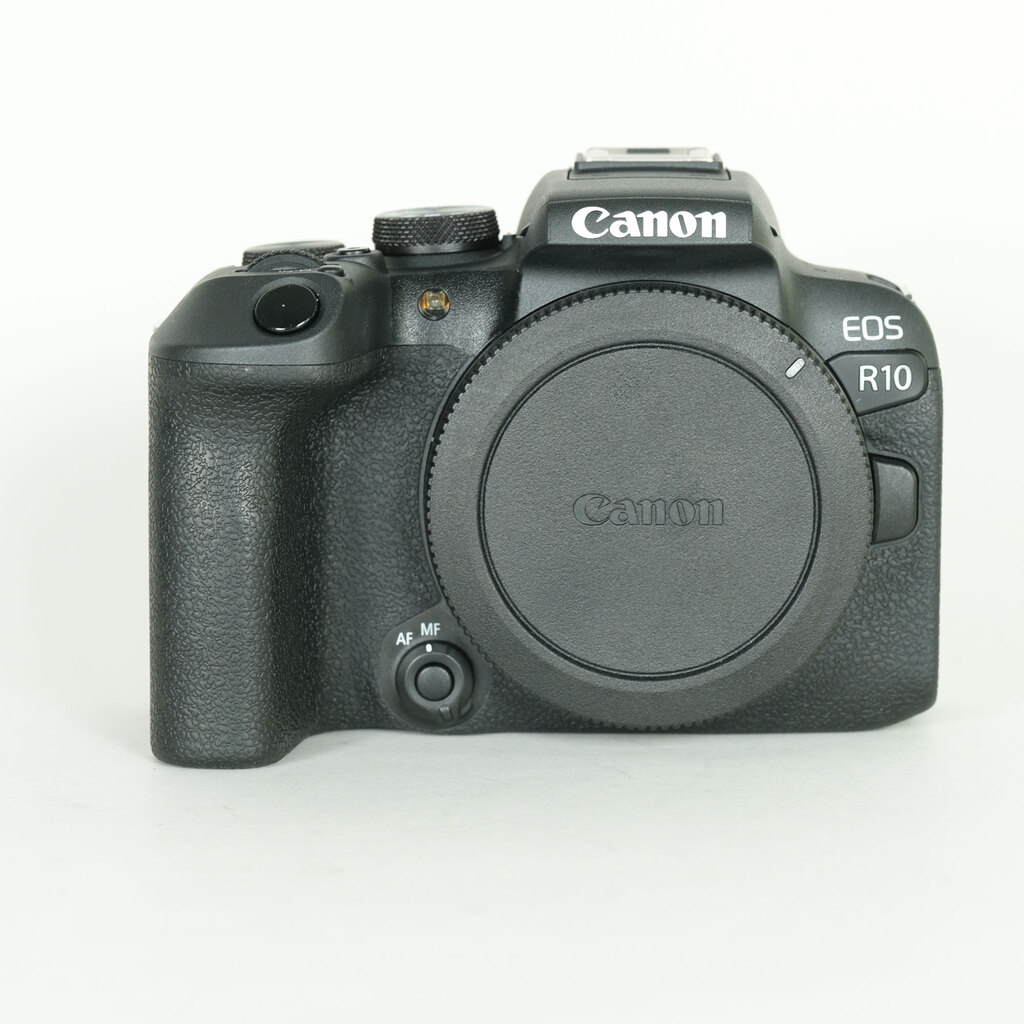 Canon EOS R10