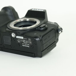 Panasonic LUMIX DMC-G8