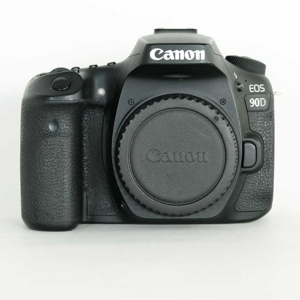 Canon EOS 90D