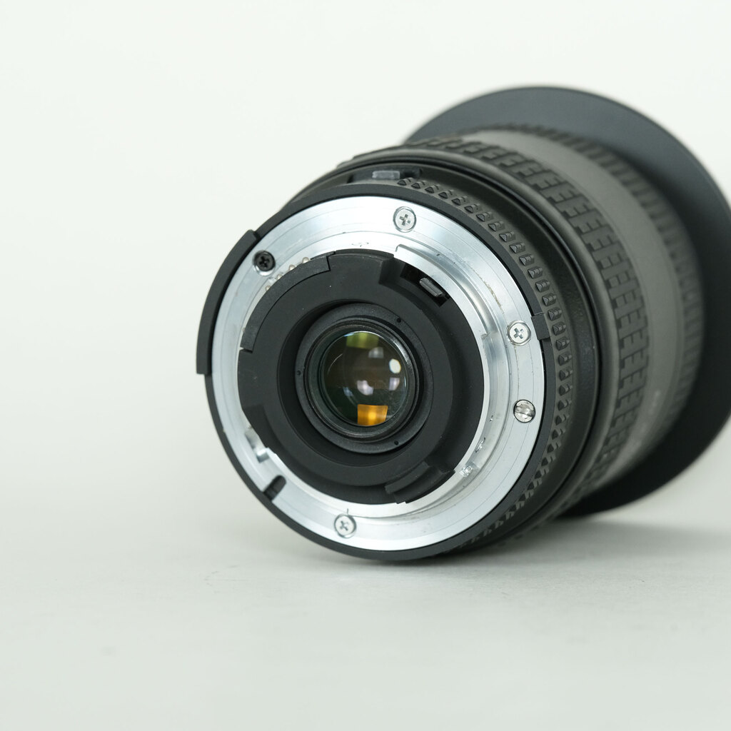 Nikon Ai AF Zoom-Nikkor 18-35mm F3.5-4.5D IF-ED Nikon Ai AF Zoom-Nikkor 18-35mm F3.5-4.5D IF-ED