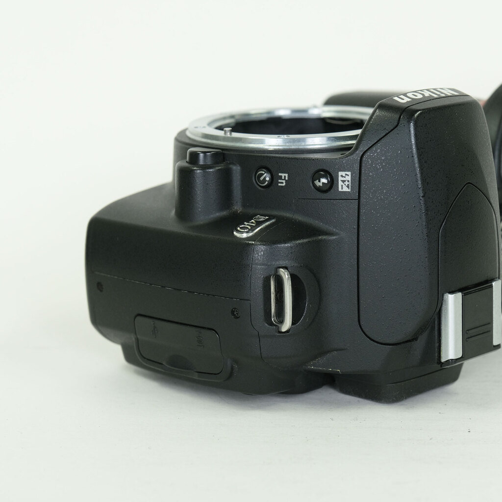 Nikon D40 ブラックボディ