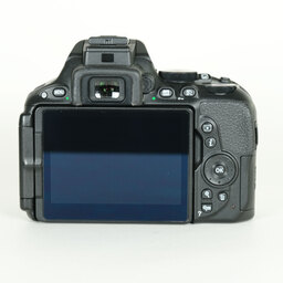 Nikon D5500