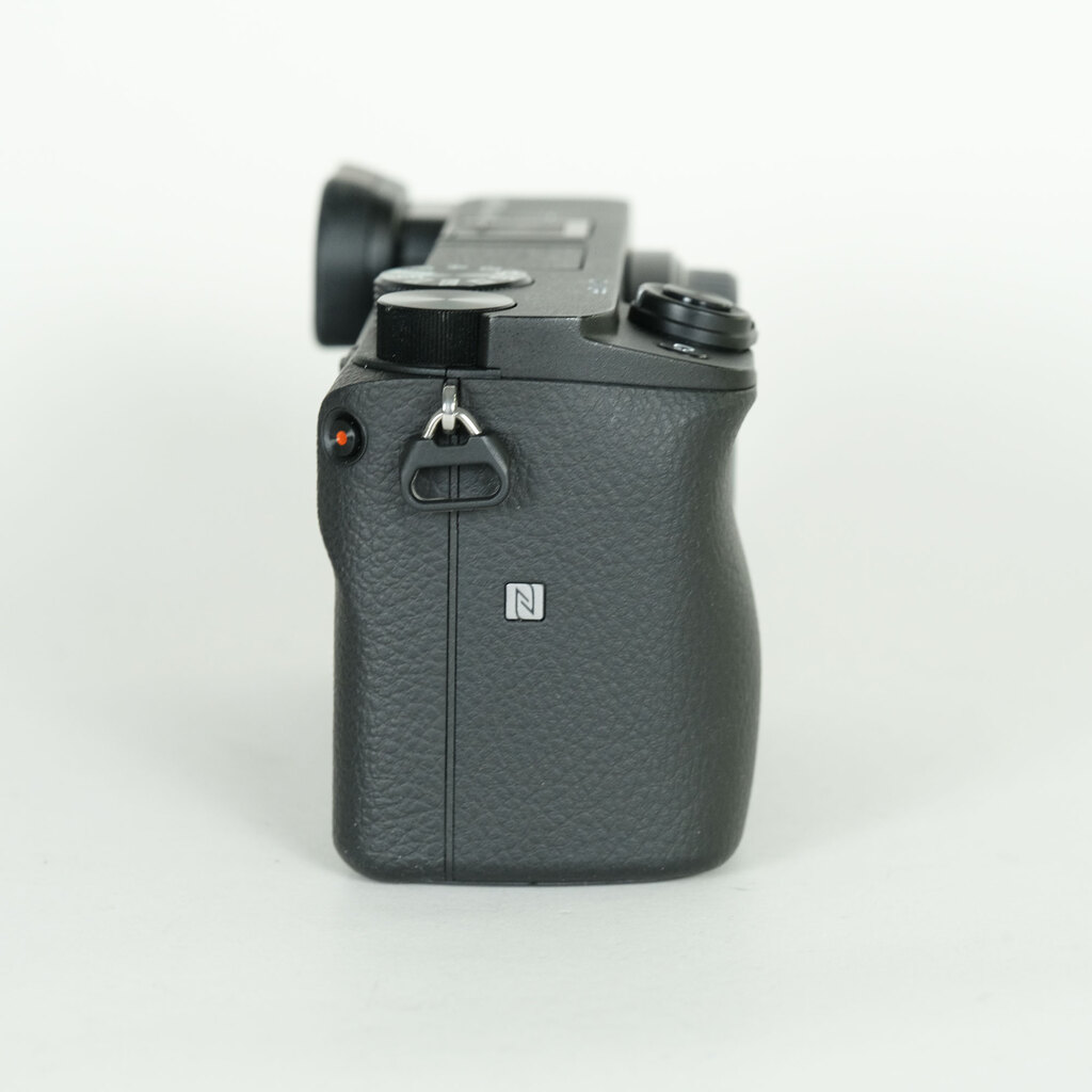 SONY α6400（ILCE-6400）