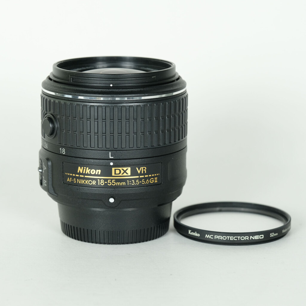 Nikon AF-S DX NIKKOR 18-55mm f3.5-5.6G VR II