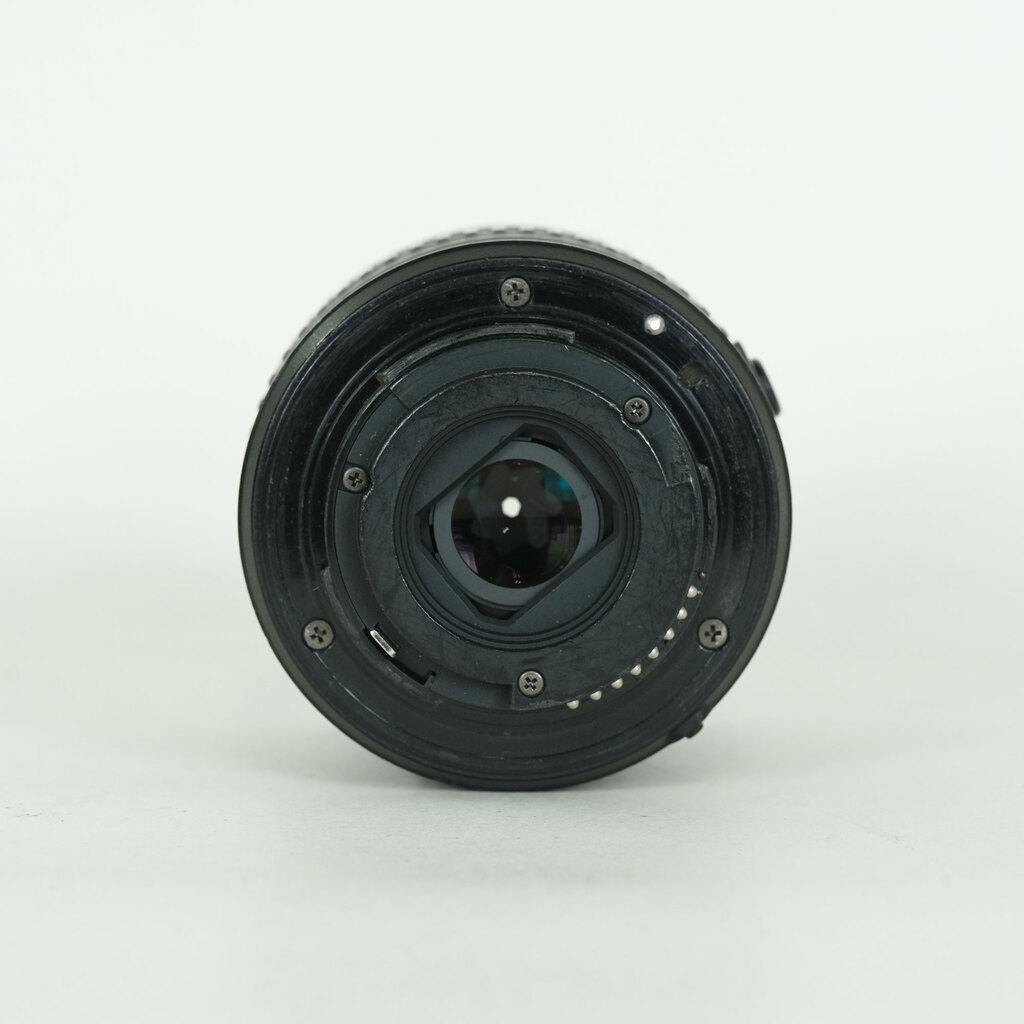 Nikon AF-S DX NIKKOR 18-55mm F3.5-5.6 G VR