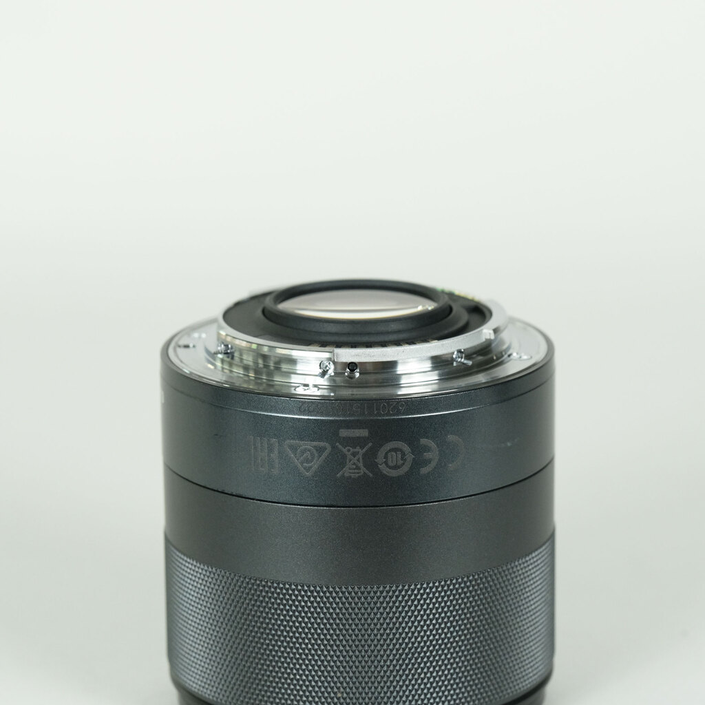 Canon EF-M32mm F1.4 STMの出品 | ONE SCENE（ワンシーン）