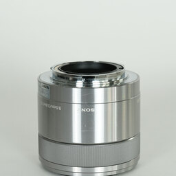 SONY E 30mm F3.5 Macro SEL30M35