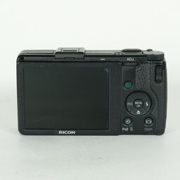 RICOH GR DIGITAL IVの出品 | ONE SCENE（ワンシーン）