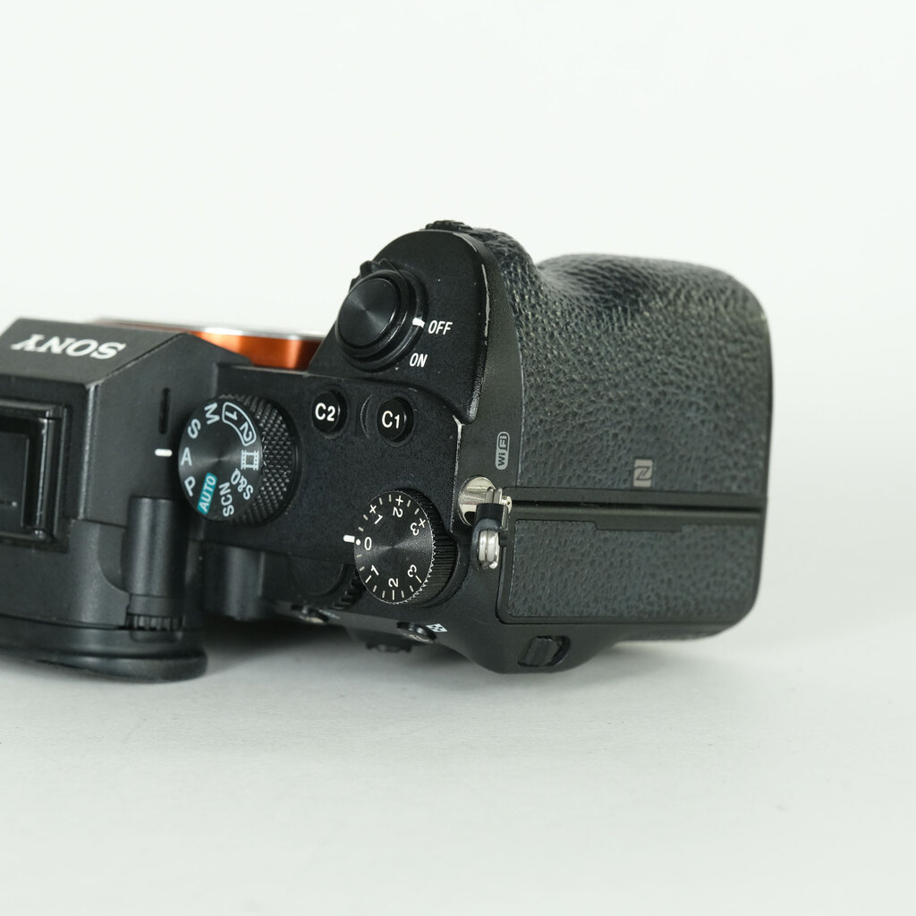 SONY α7 III(ILCE-7M3) SONY α7 III(ILCE-7M3)