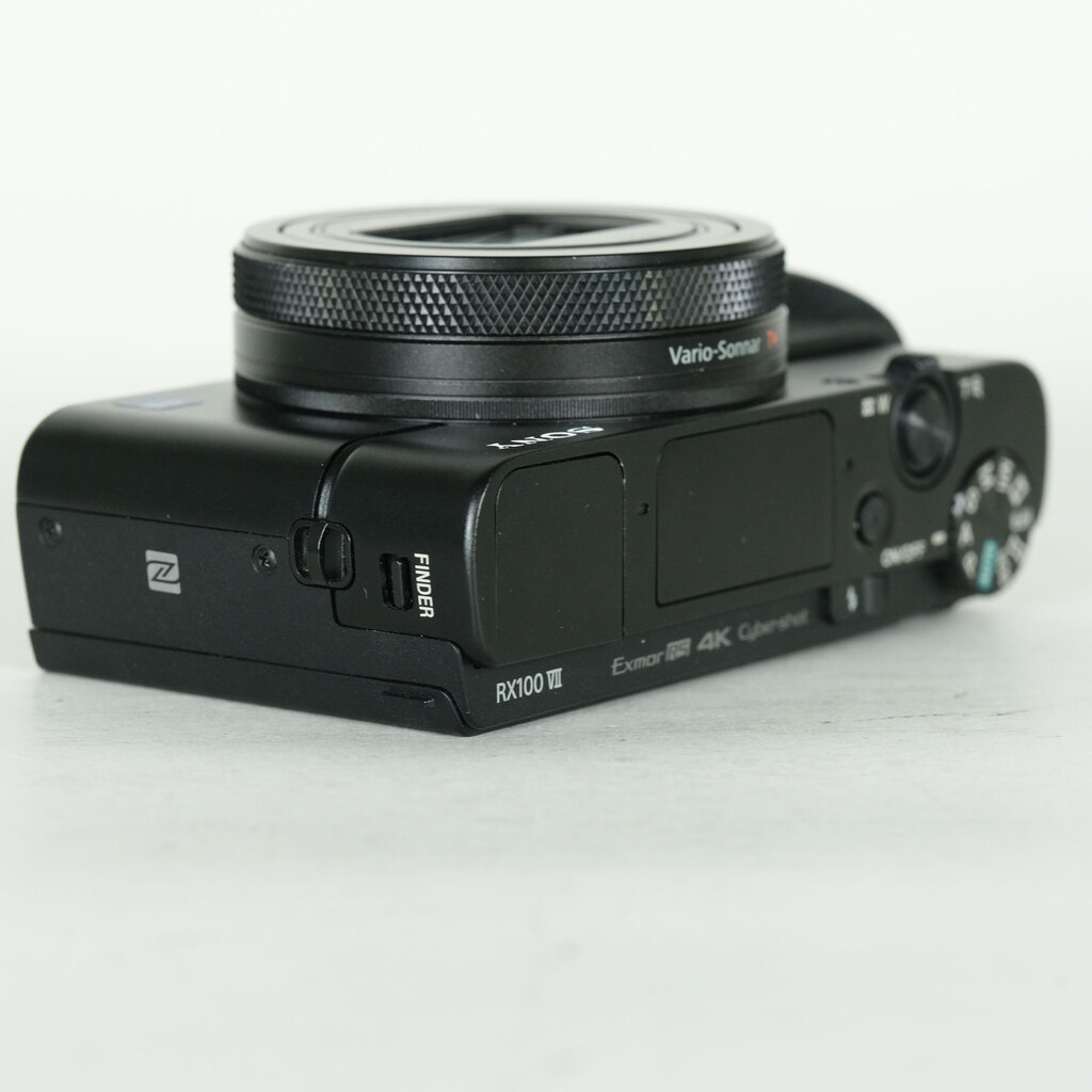 SONY Cyber-shot DSC-RX100M7 SONY Cyber-shot DSC-RX100M7