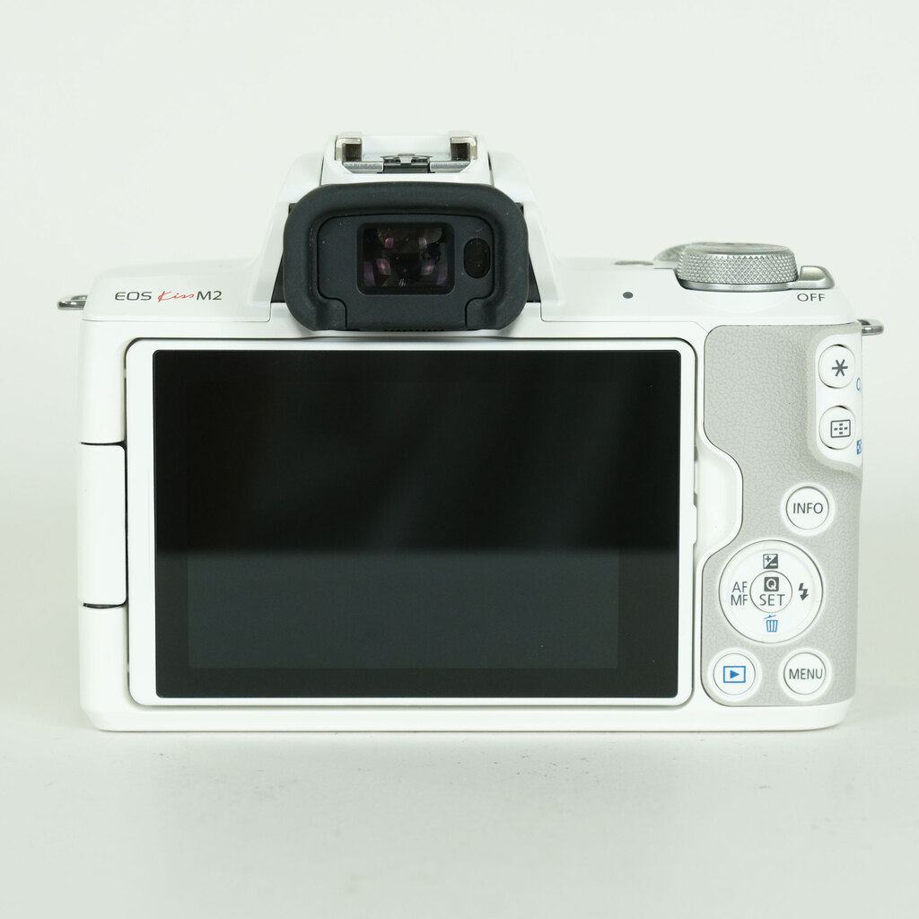 Canon EOS Kiss M2