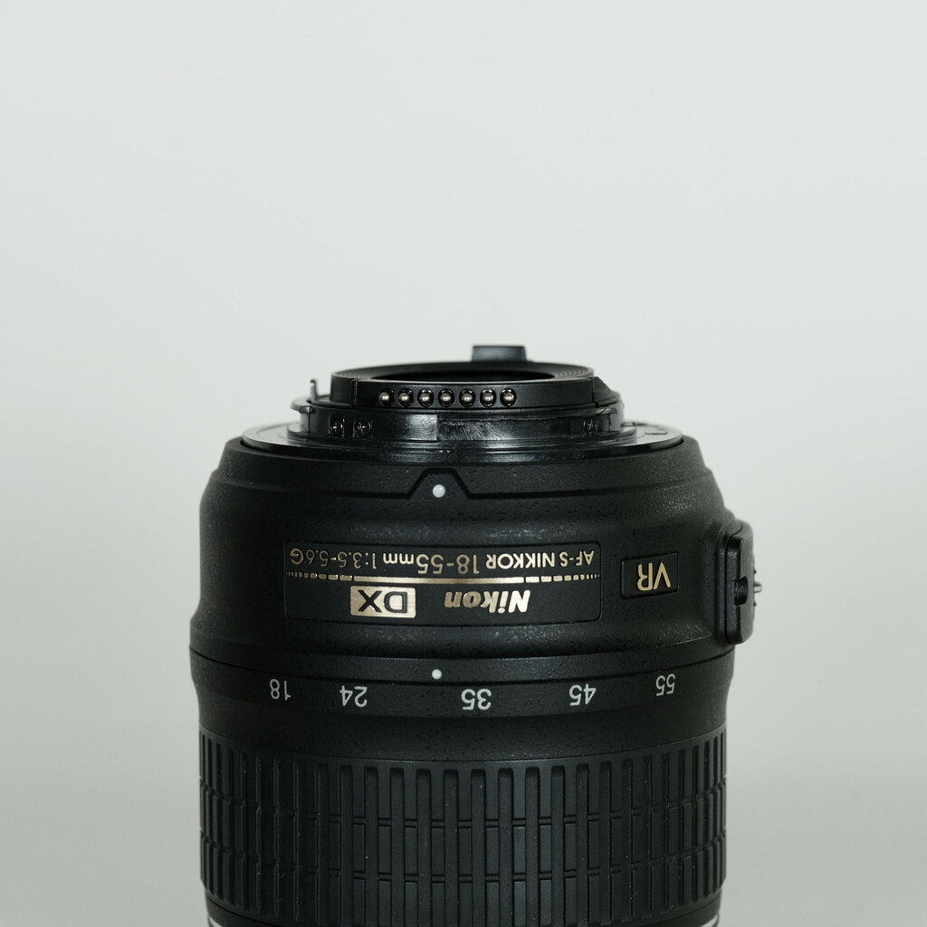 Nikon AF-S DX NIKKOR 18-55mm F3.5-5.6 G VR