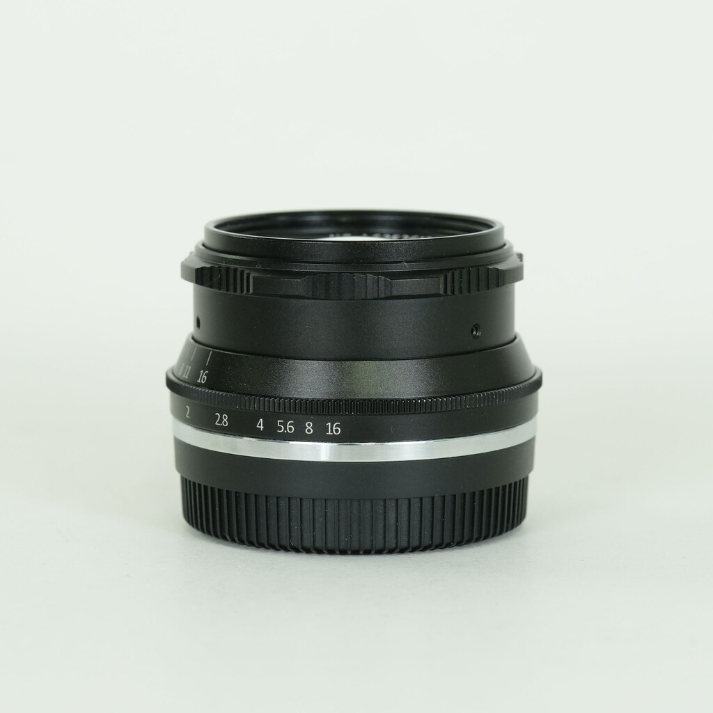 七工匠 7Artisans 35mm F1.2 (フジフイルムX用) ブラックの出品 | ONE
