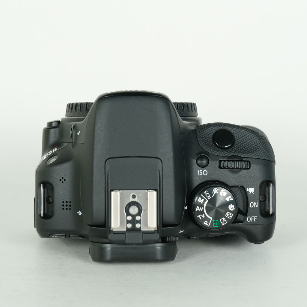 Canon EOS Kiss X7