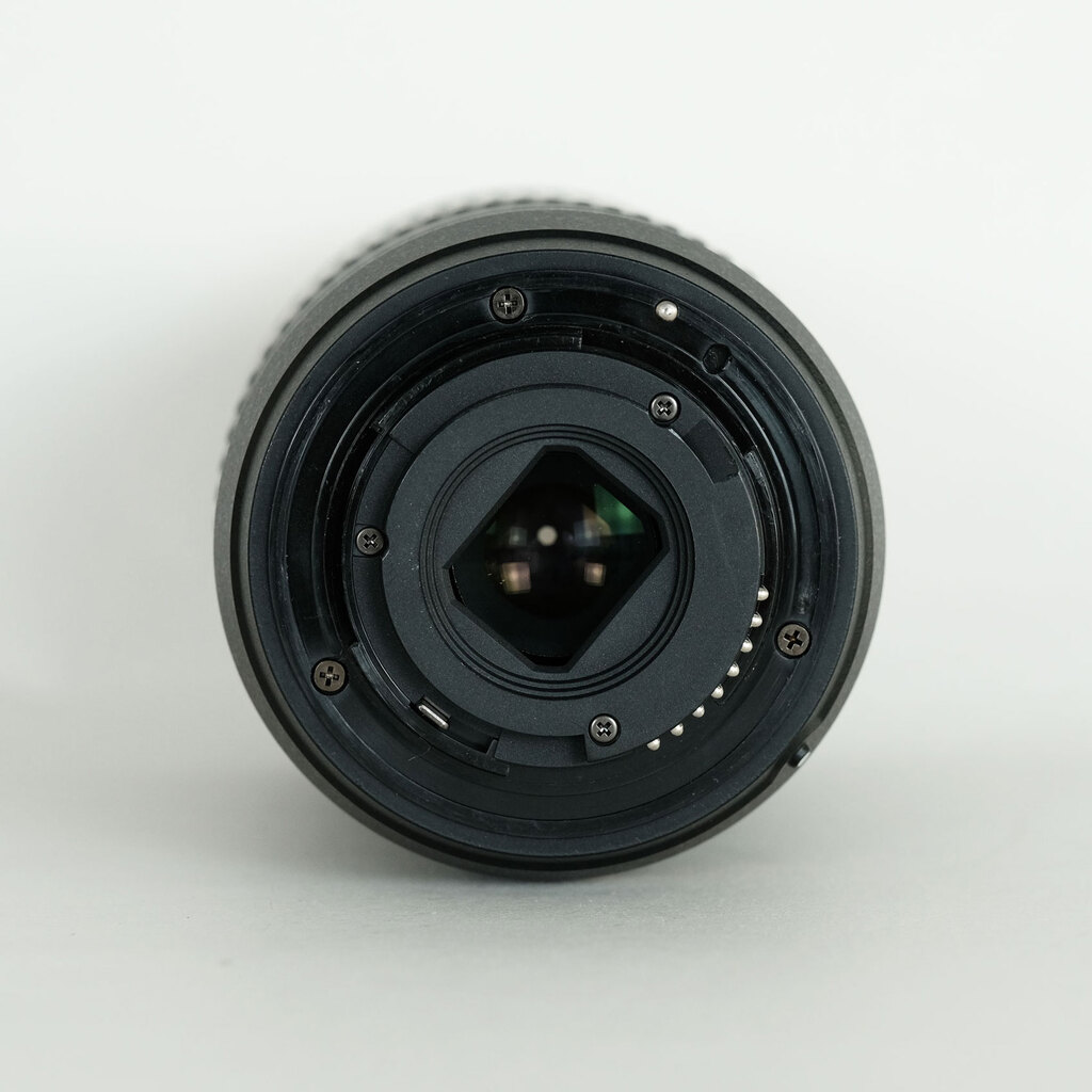 Nikon AF-P DX NIKKOR 70-300mm f/4.5-6.3G ED VR Nikon AF-P DX NIKKOR 70-300mm f/4.5-6.3G ED VR