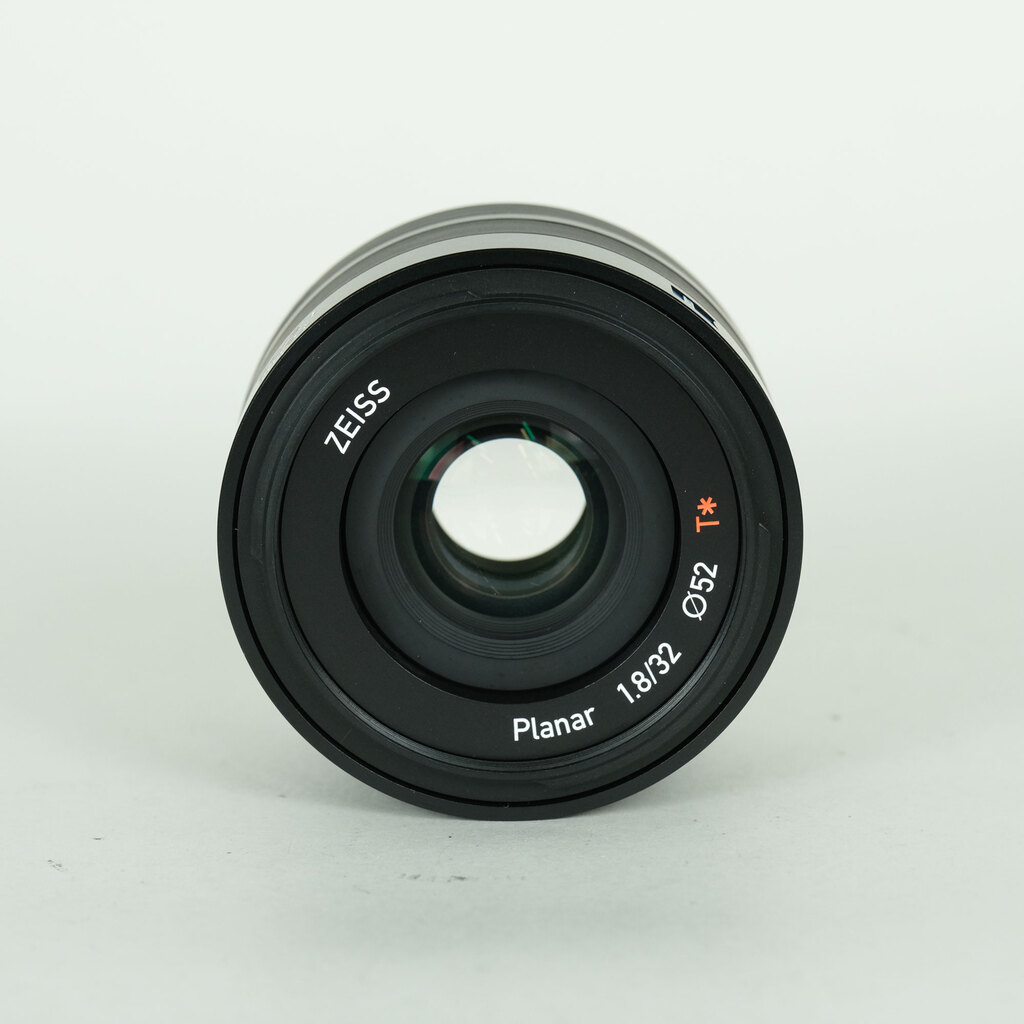 Carl Zeiss Touit 1.8/32 [フジフイルムX用]