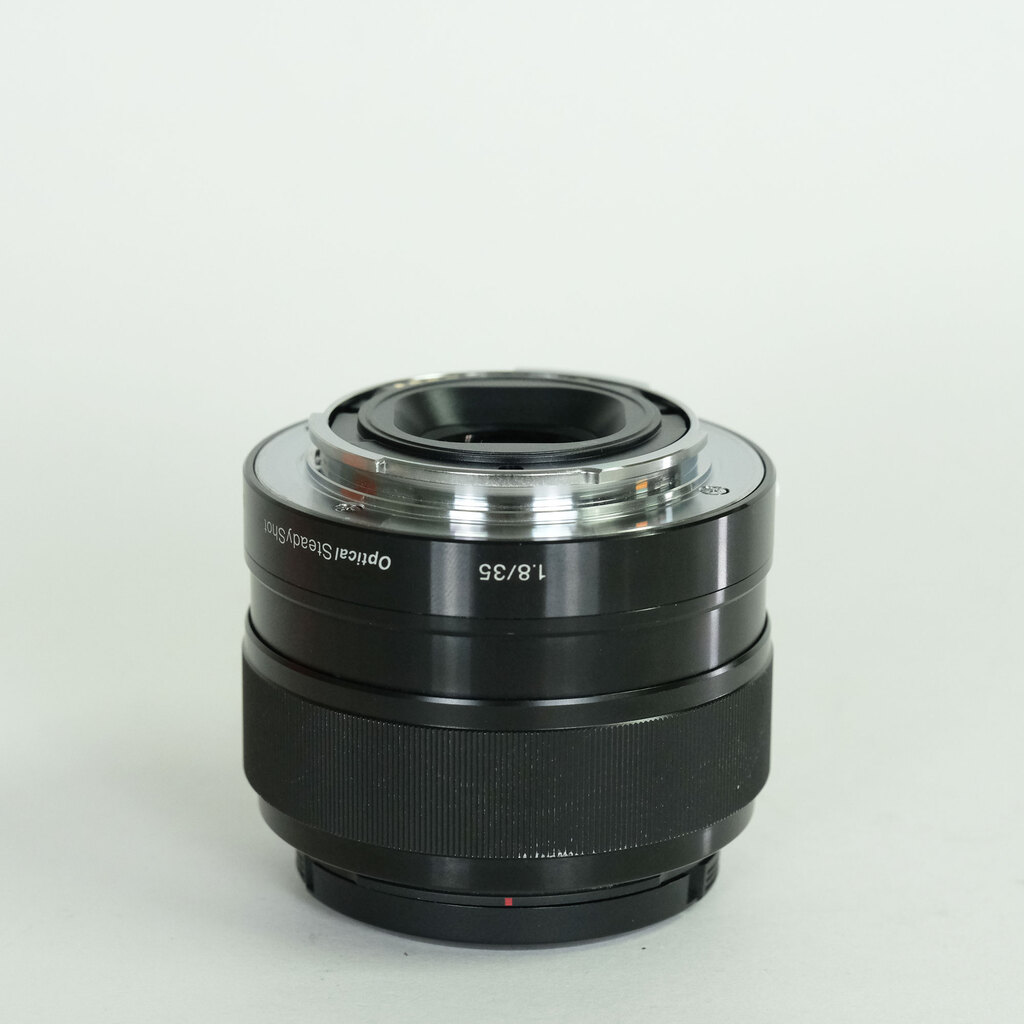 SONY E 35mm F1.8 OSS SEL35F18 SONY E 35mm F1.8 OSS SEL35F18