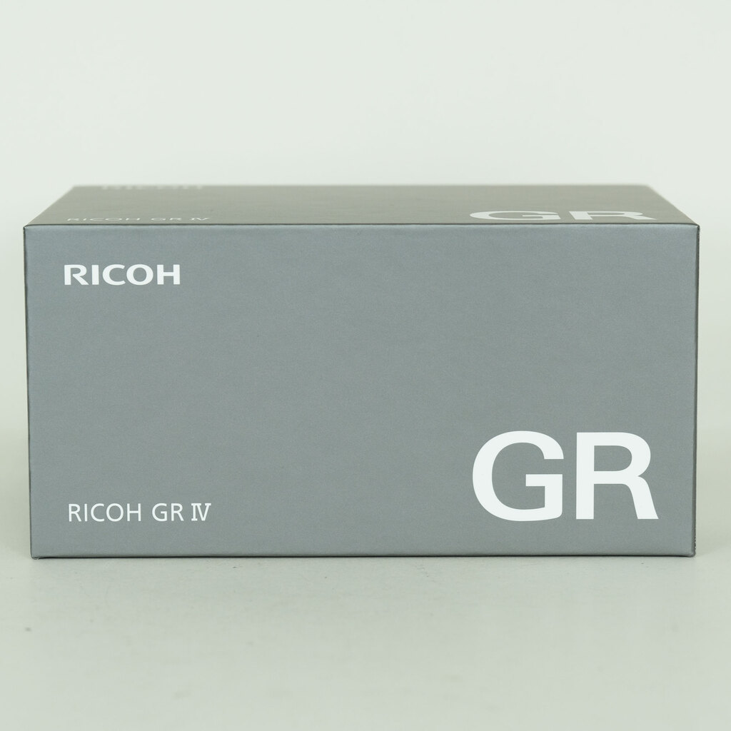 RICOH GR IV