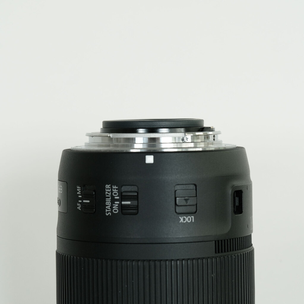Canon EF-S18-135mm F3.5-5.6 IS USM