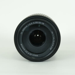 Nikon AF-P DX NIKKOR 70-300mm f/4.5-6.3G ED VR Nikon AF-P DX NIKKOR 70-300mm f/4.5-6.3G ED VR