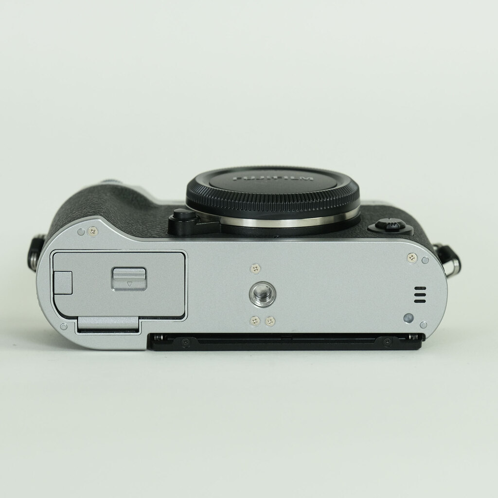 FUJIFILM X-T50