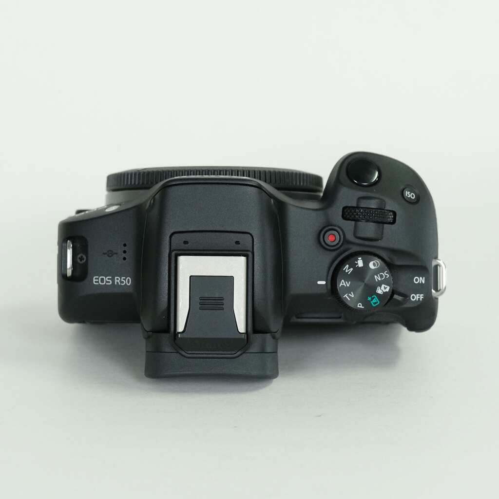 Canon EOS R50