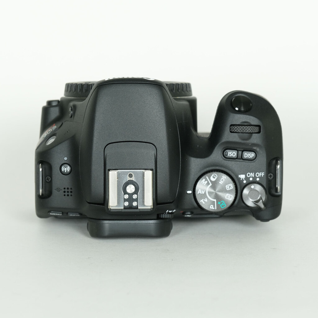 Canon EOS Kiss X9