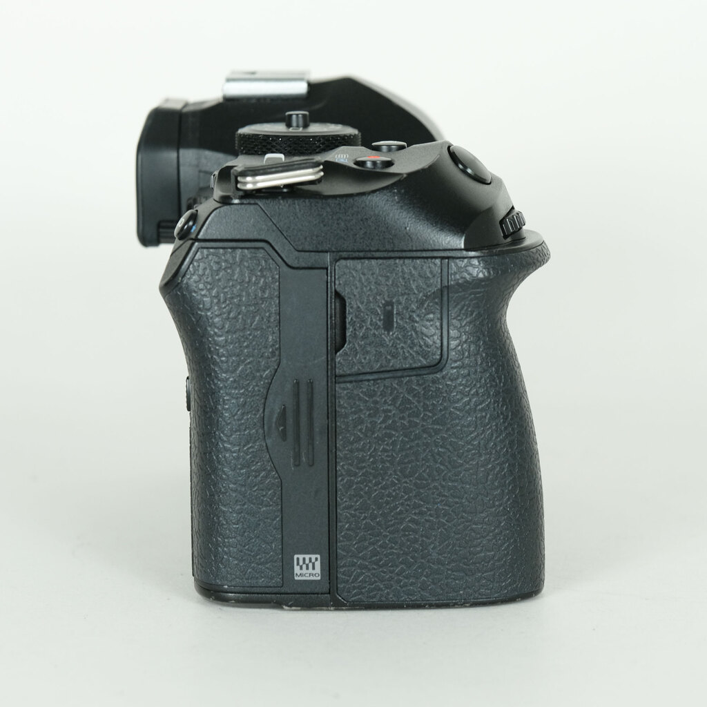 OM SYSTEM OM-1 OM SYSTEM OM-1