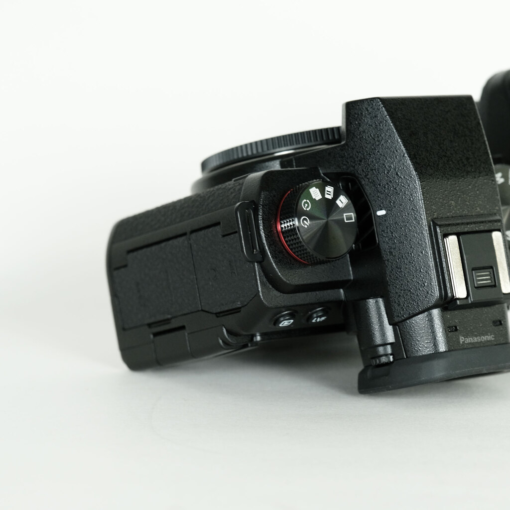 Panasonic LUMIX S5II DC-S5M2 Panasonic LUMIX S5II DC-S5M2