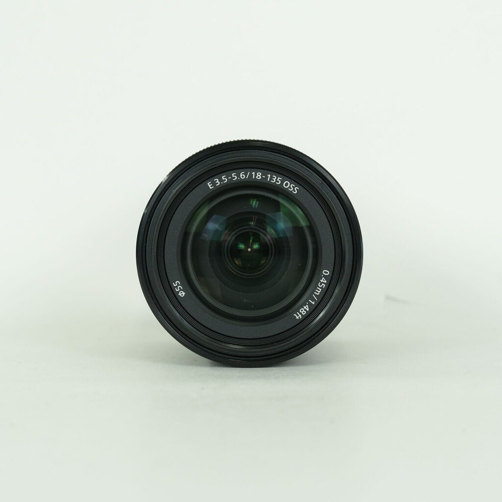 SONY E 18-135mm F3.5-5.6 OSS SEL18135