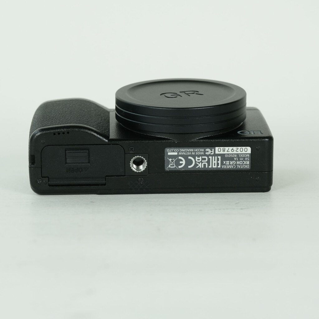 RICOH GR IIIx