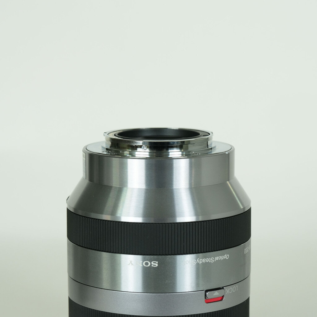 SONY E18-200mm F3.5-6.3 OSS SEL18200