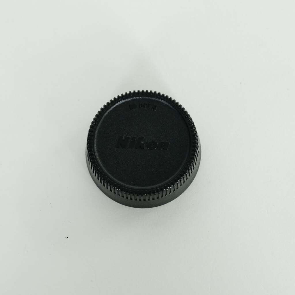 Nikon AF-S DX NIKKOR 18-200mm F3.5-5.6G ED VR II