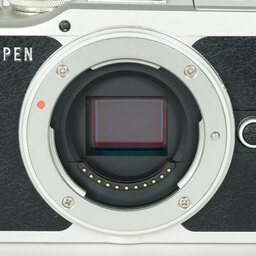OLYMPUS PEN E-PL9
