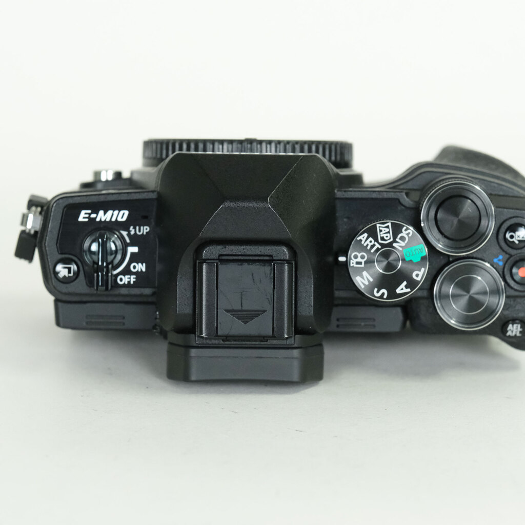 OLYMPUS OM-D E-M10 Mark IV