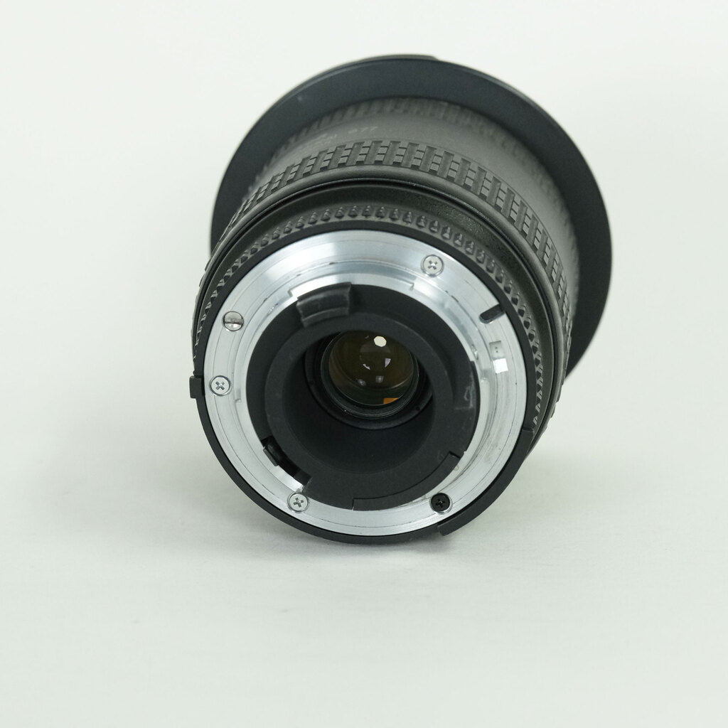 Nikon Ai AF Zoom-Nikkor 18-35mm F3.5-4.5D IF-ED Nikon Ai AF Zoom-Nikkor 18-35mm F3.5-4.5D IF-ED