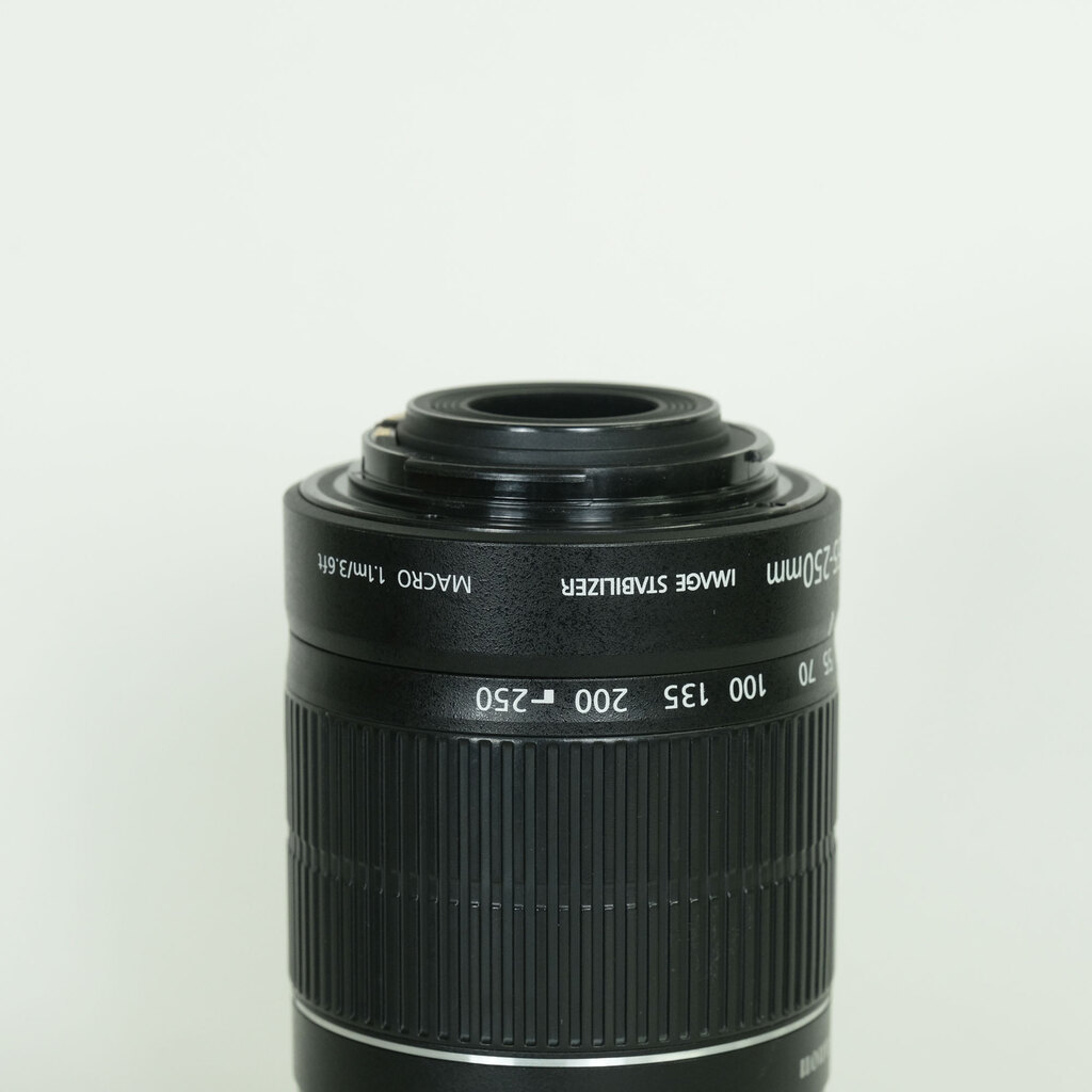Canon EF-S55-250mm F4-5.6 IS II