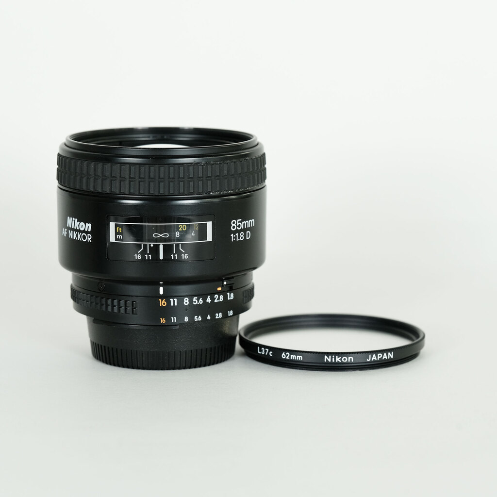 Nikon Ai AF Nikkor 85mm f/1.8D