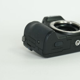 Canon EOS Kiss M