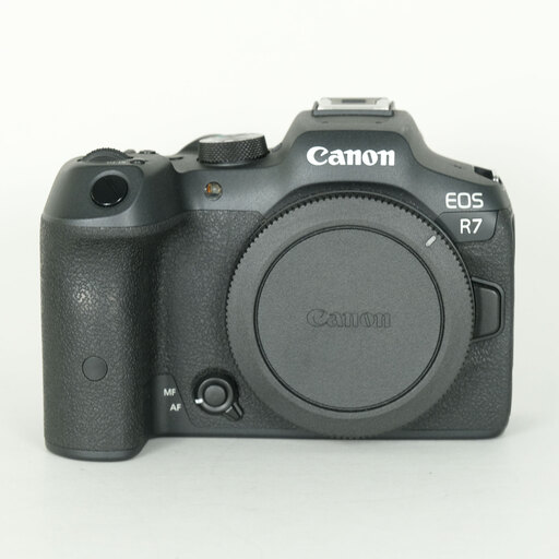 Canon EOS R7
