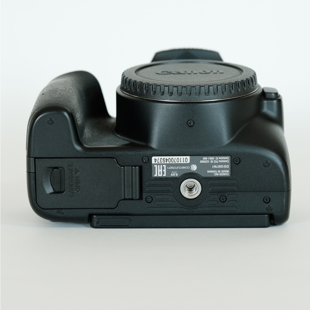 Canon EOS Kiss X10